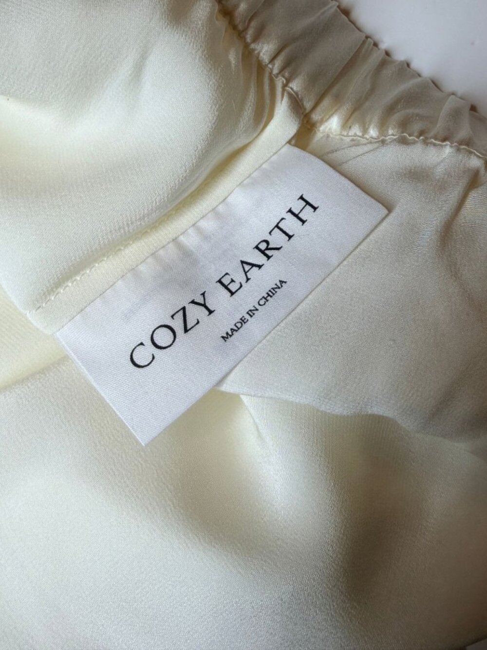Cozy Earth Serenity Silk Pajama Shorts |100% Silk |Ivory| NWT | Size XS - Picture 7 of 8